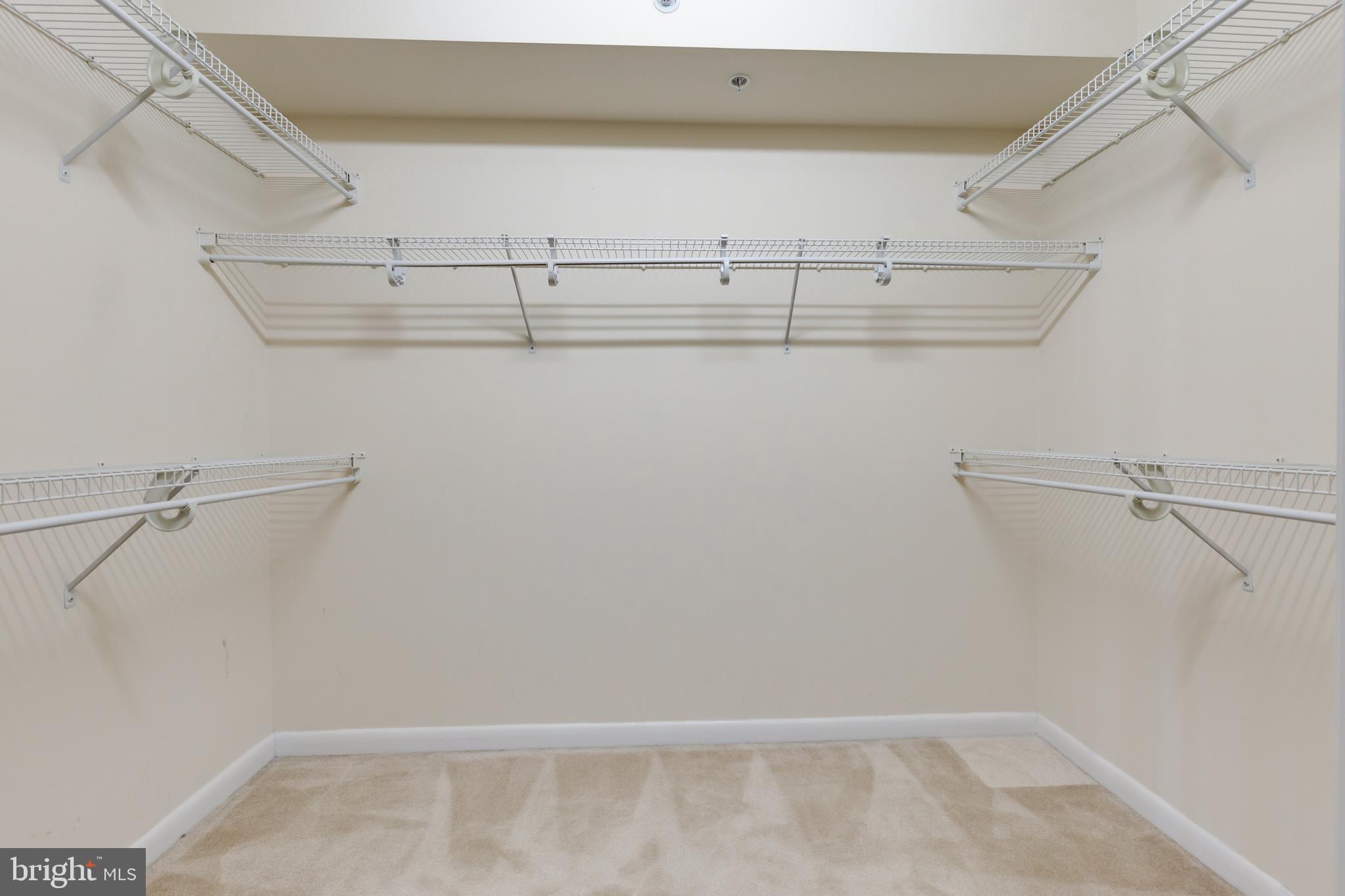 851 N GLEBE RD #1020