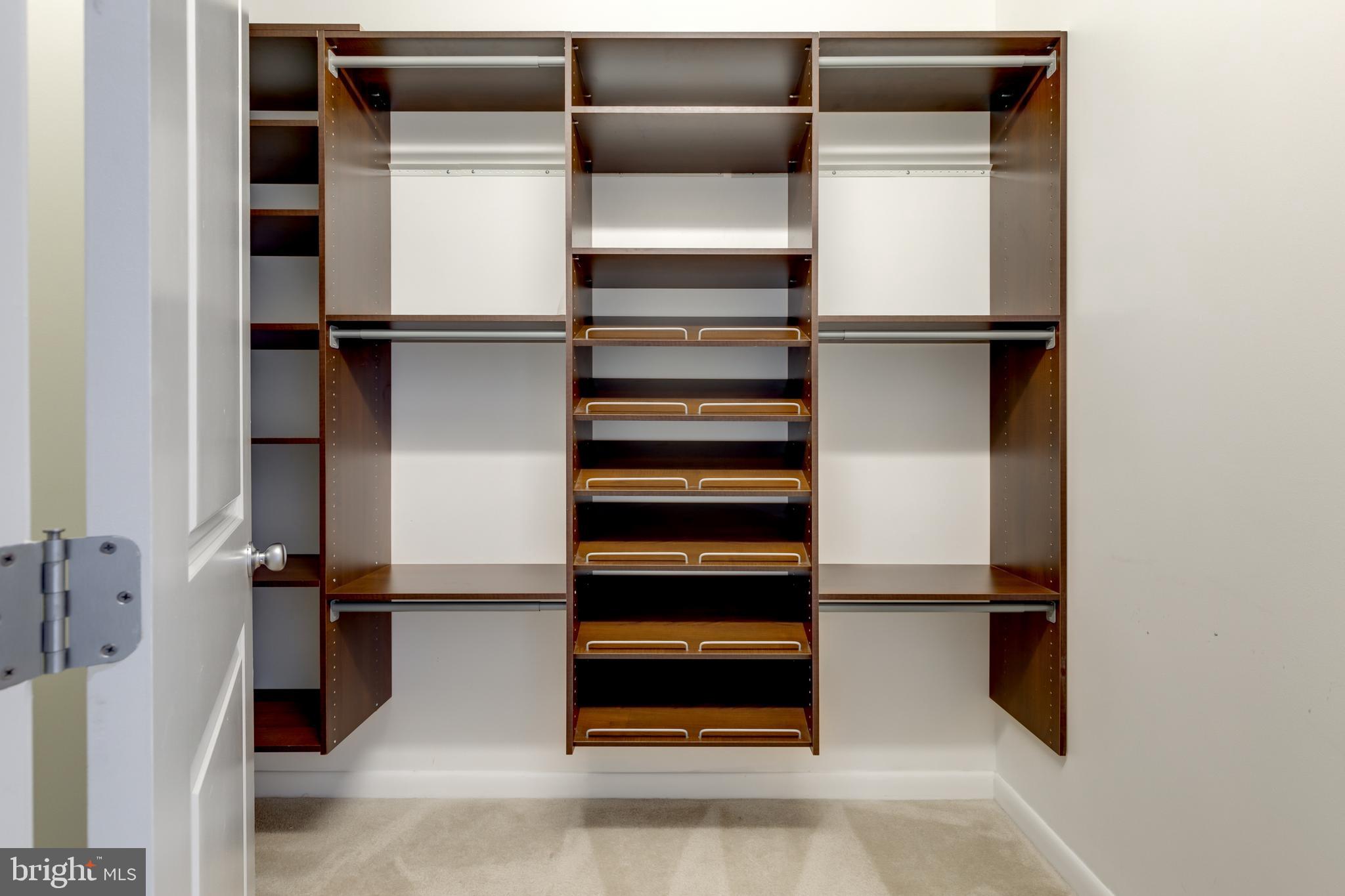 851 N GLEBE RD #1020