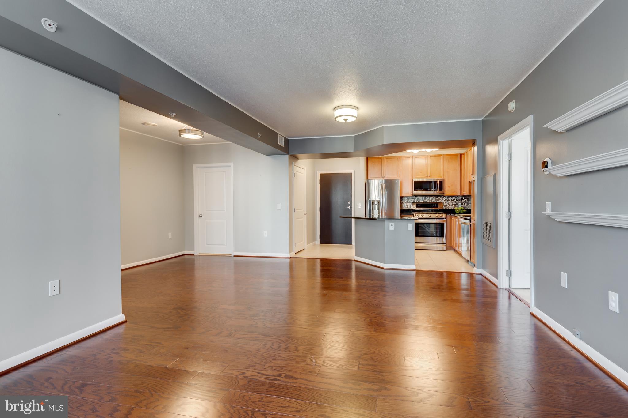 851 N GLEBE RD #1020