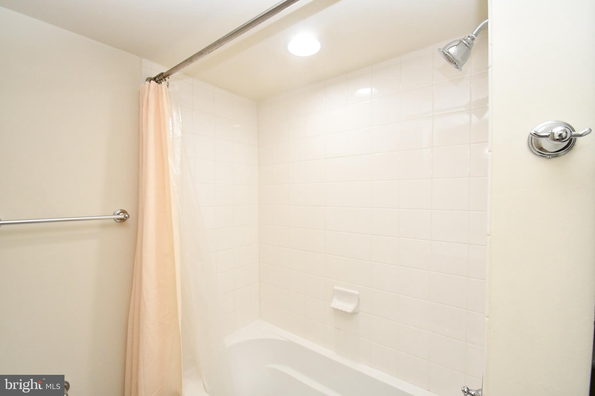 4179 S FOUR MILE RUN DR #302