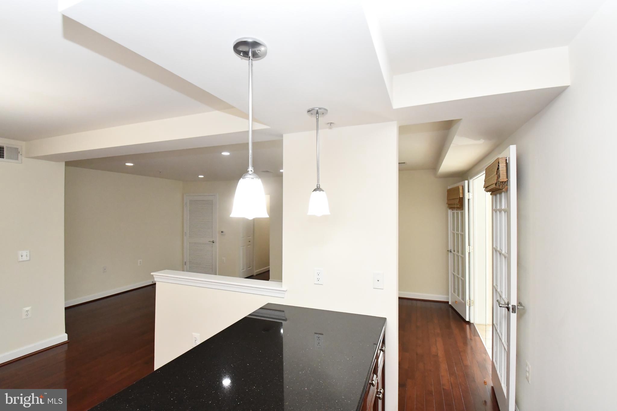 4179 S FOUR MILE RUN DR #302