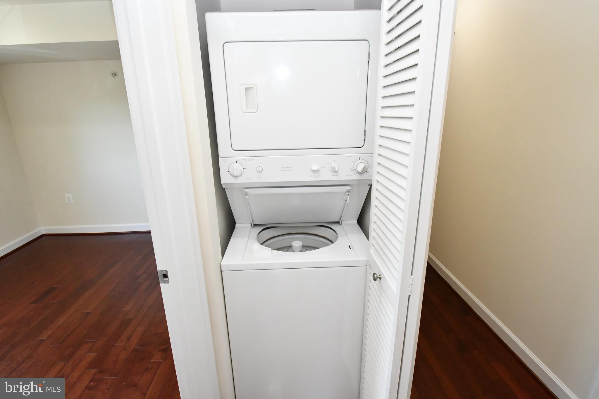 4179 S FOUR MILE RUN DR #302