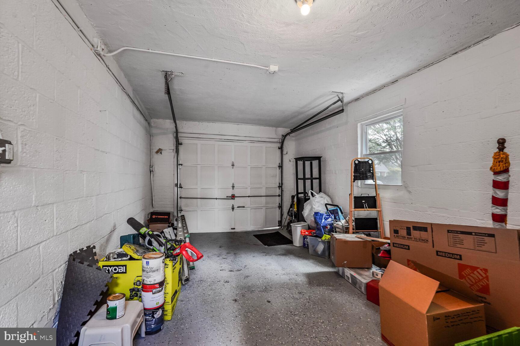 6111 Washington Blvd