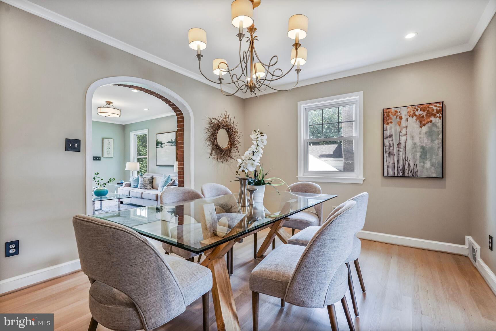 6111 Washington Blvd