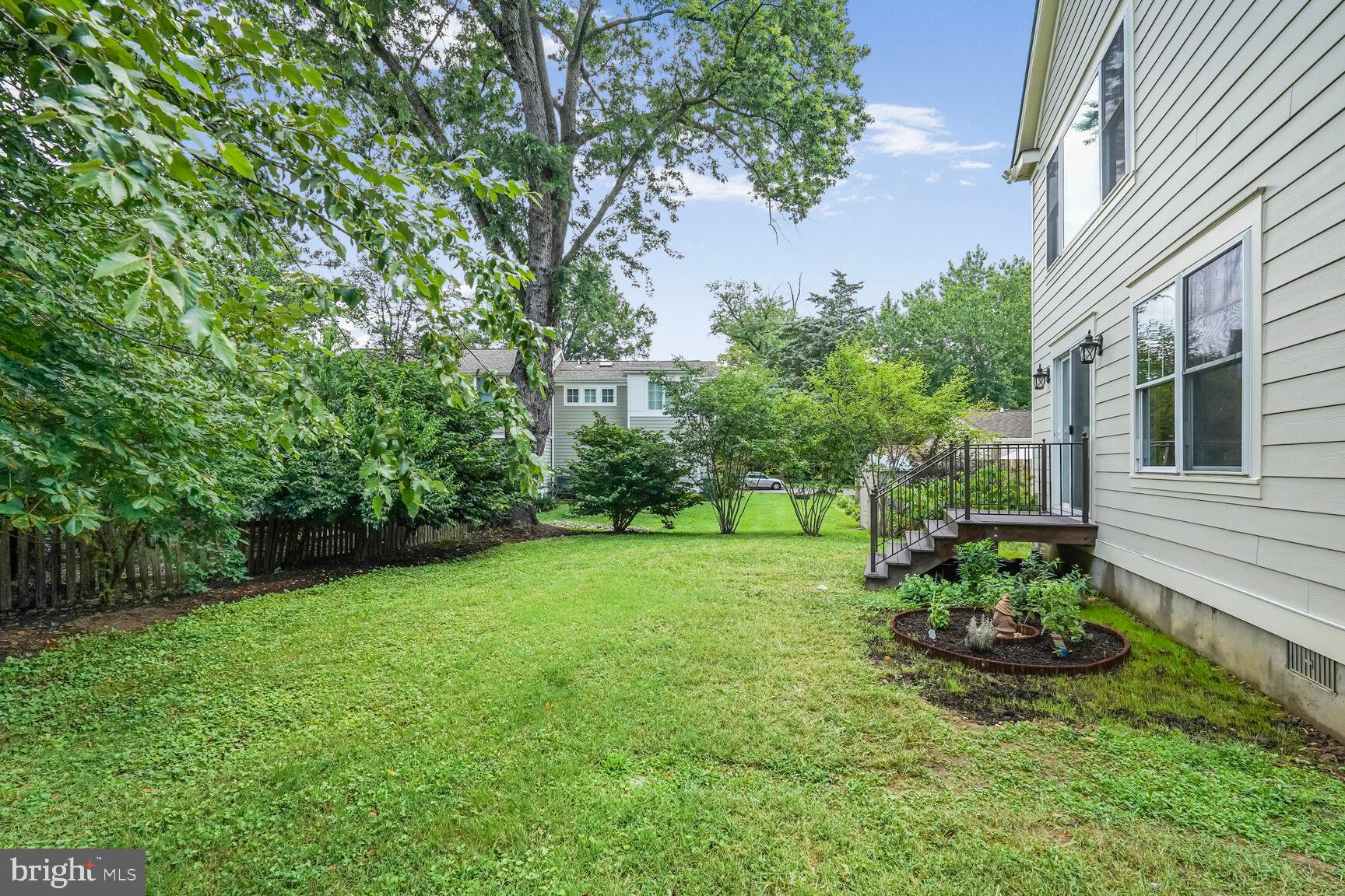 6111 Washington Blvd