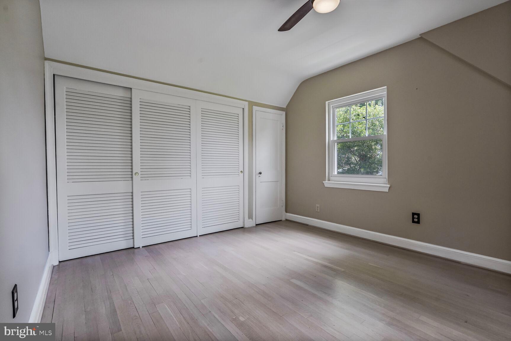 6111 Washington Blvd