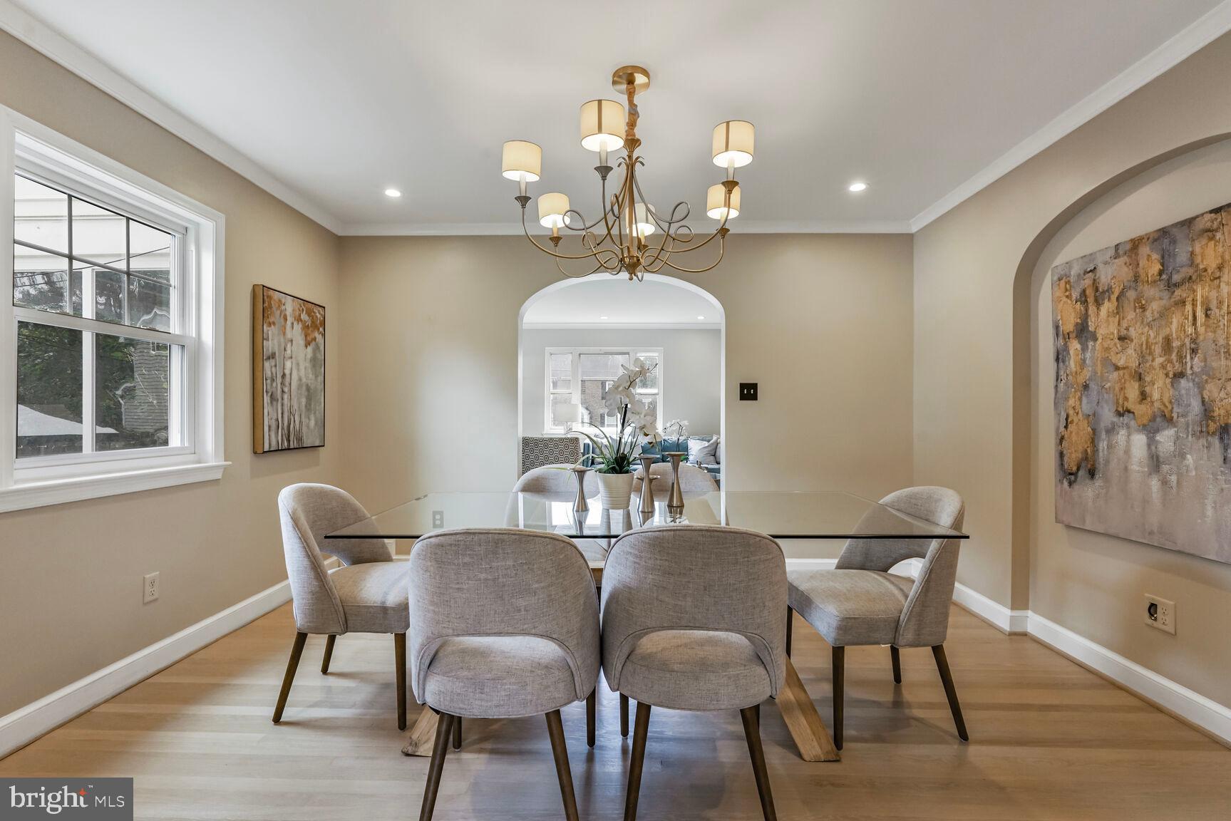 6111 Washington Blvd