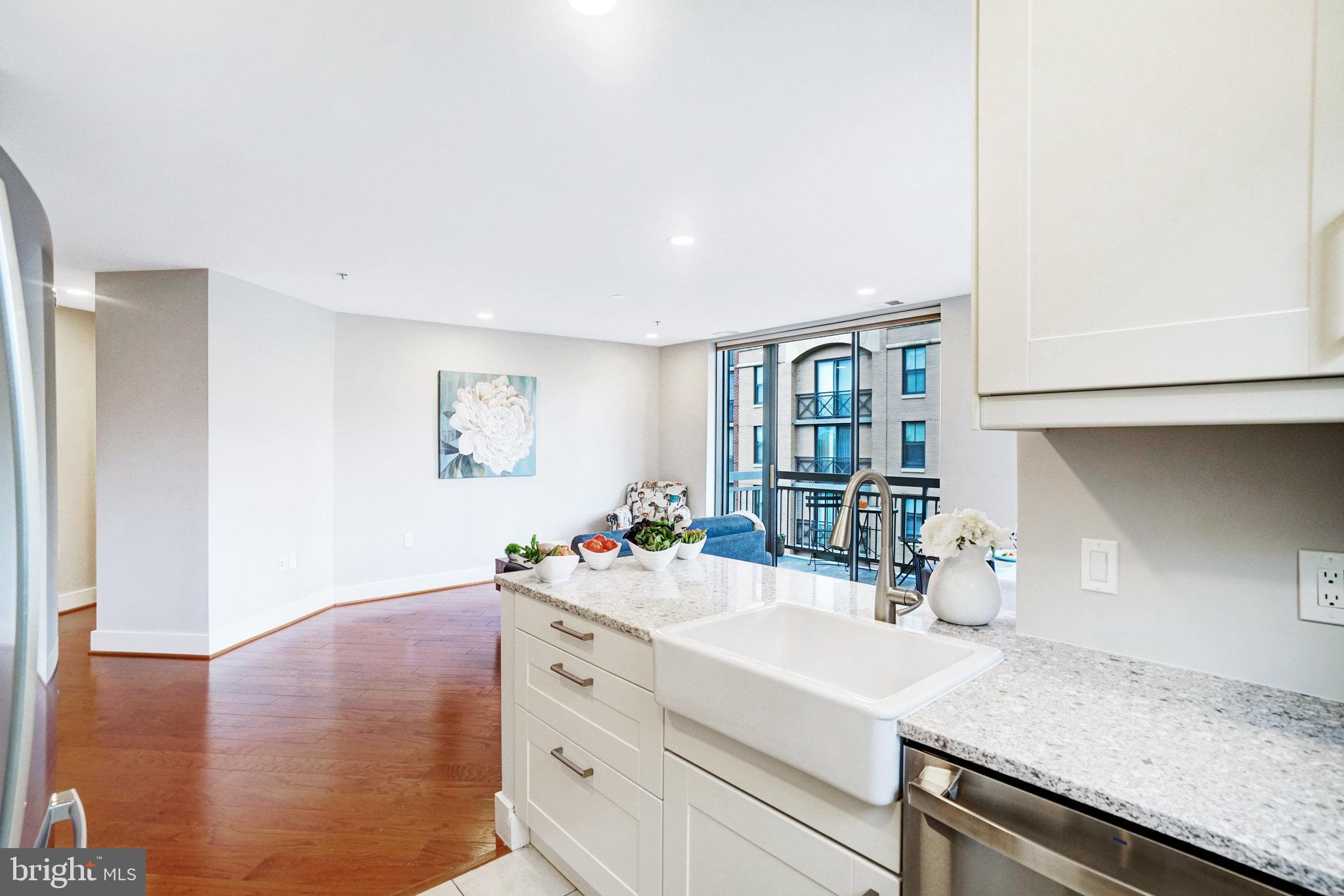 1200 N HARTFORD ST #502