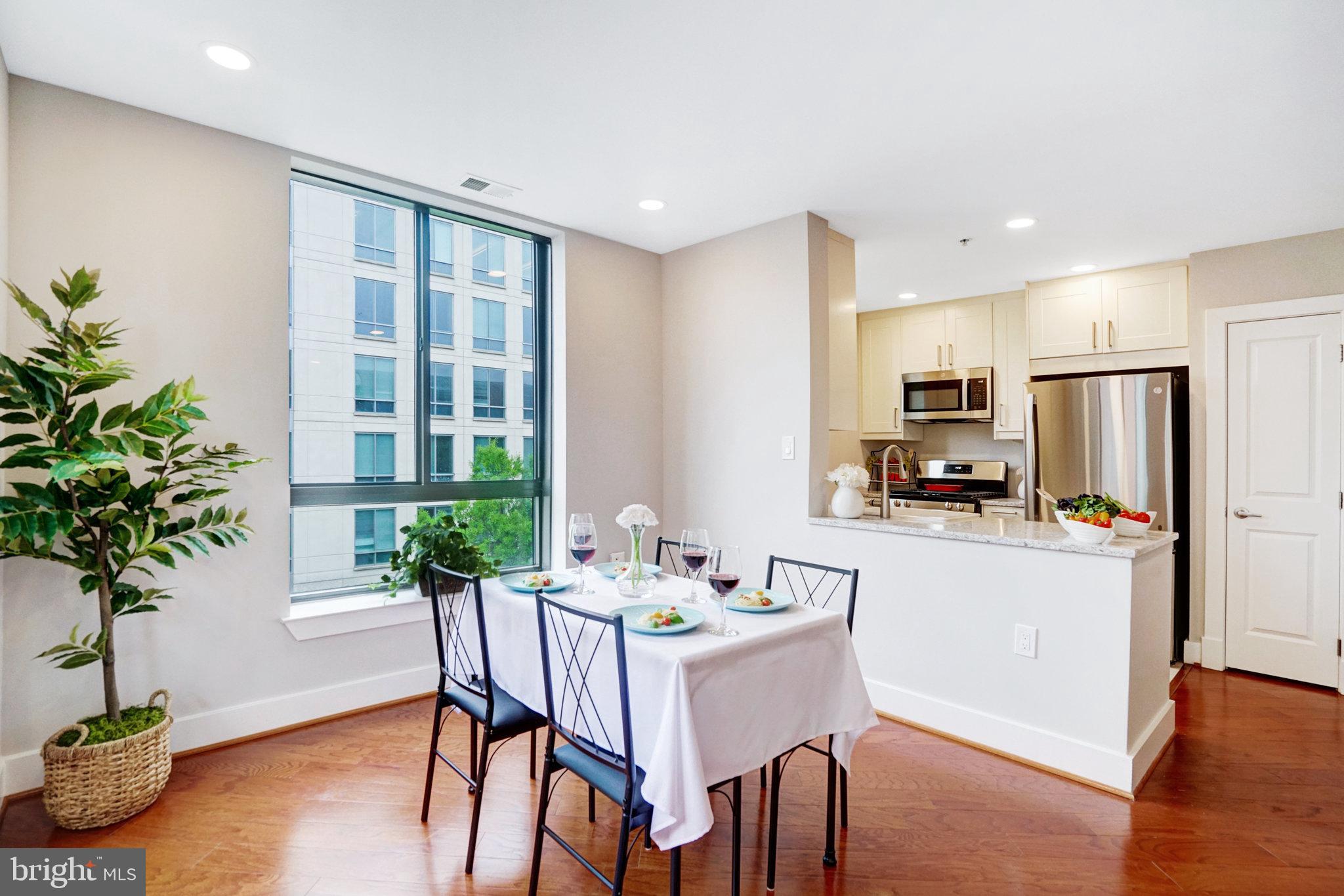 1200 N HARTFORD ST #502