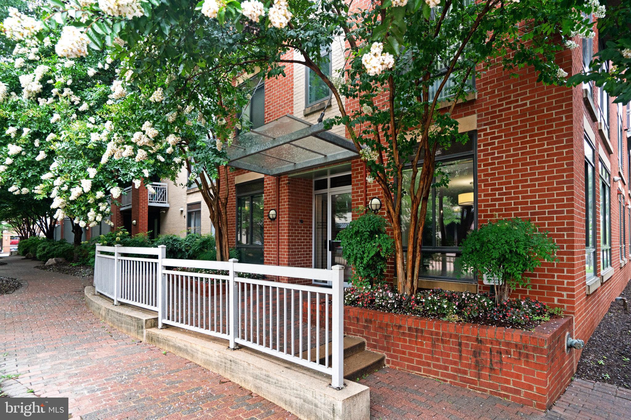 1200 N HARTFORD ST #502