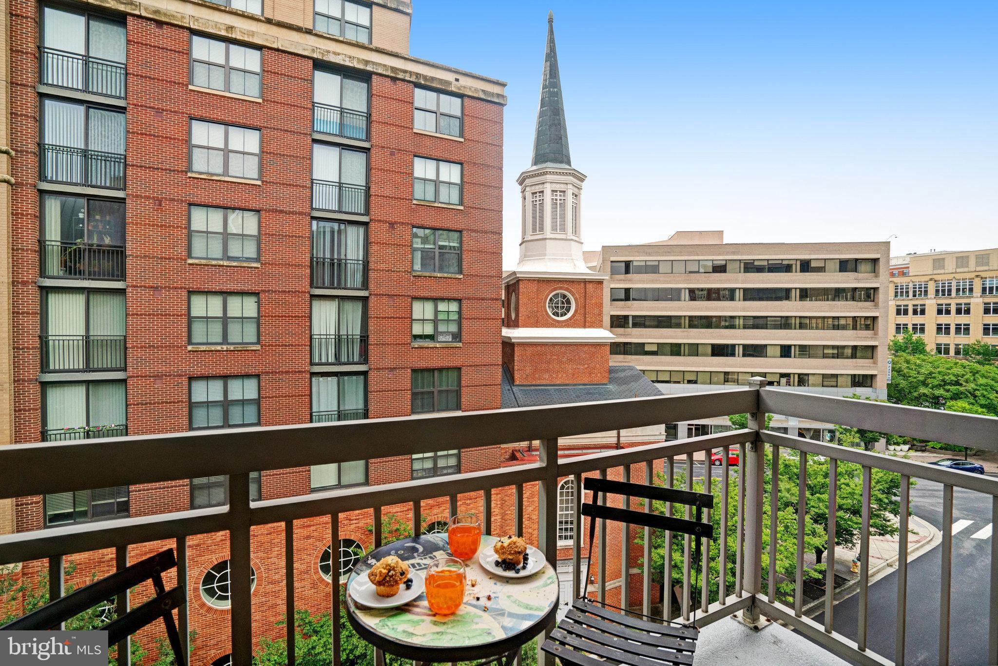 1200 N HARTFORD ST #502