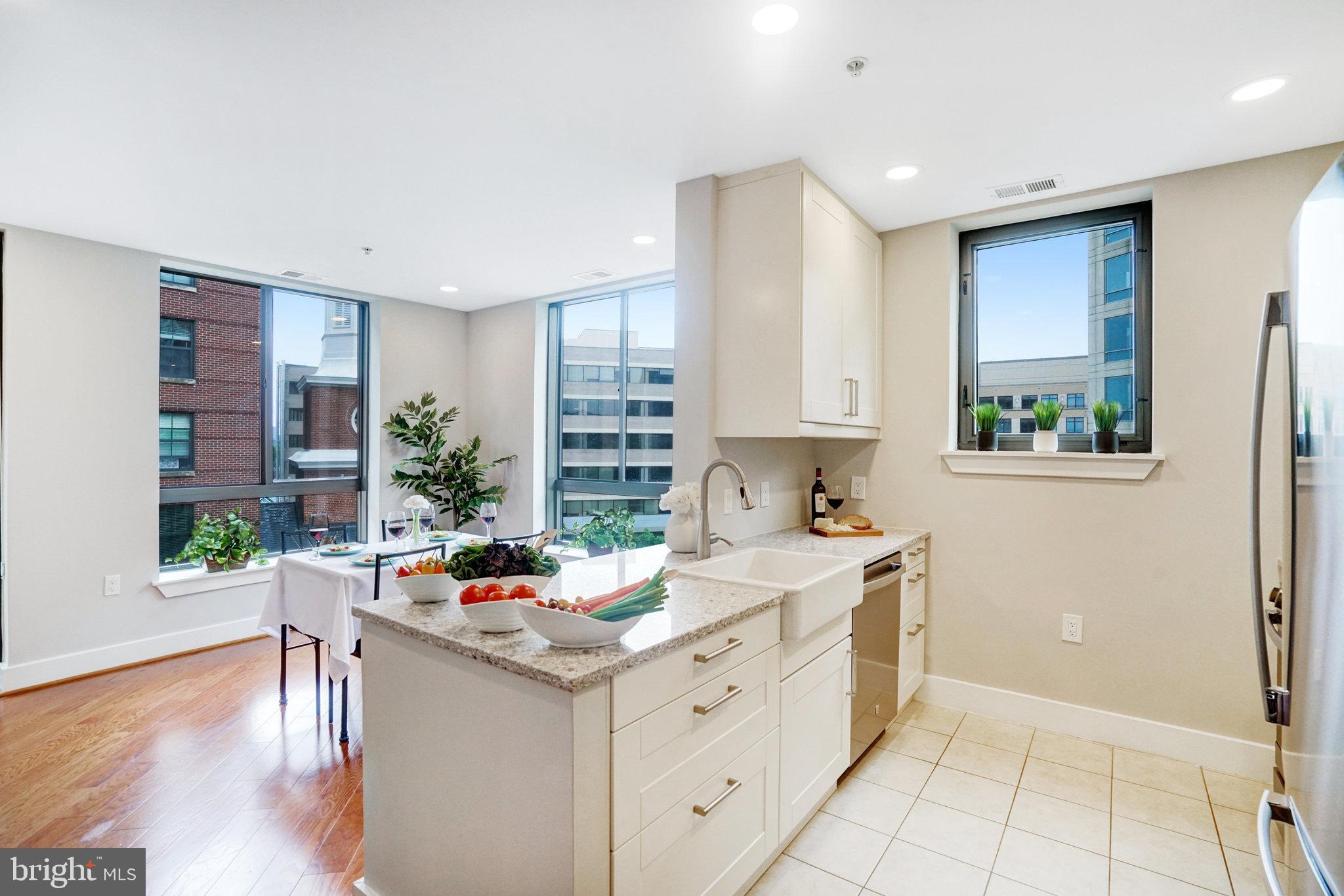 1200 N HARTFORD ST #502