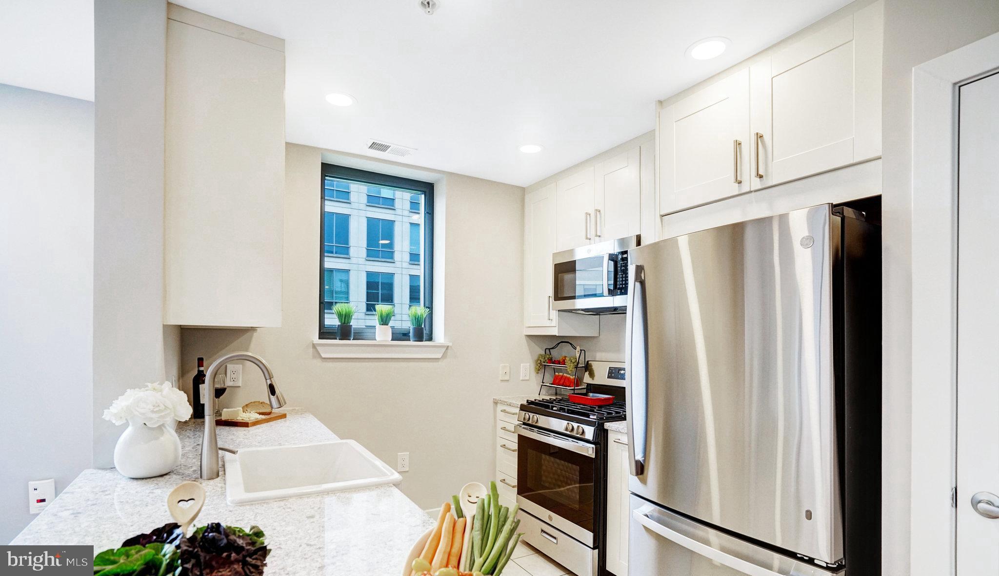 1200 N HARTFORD ST #502