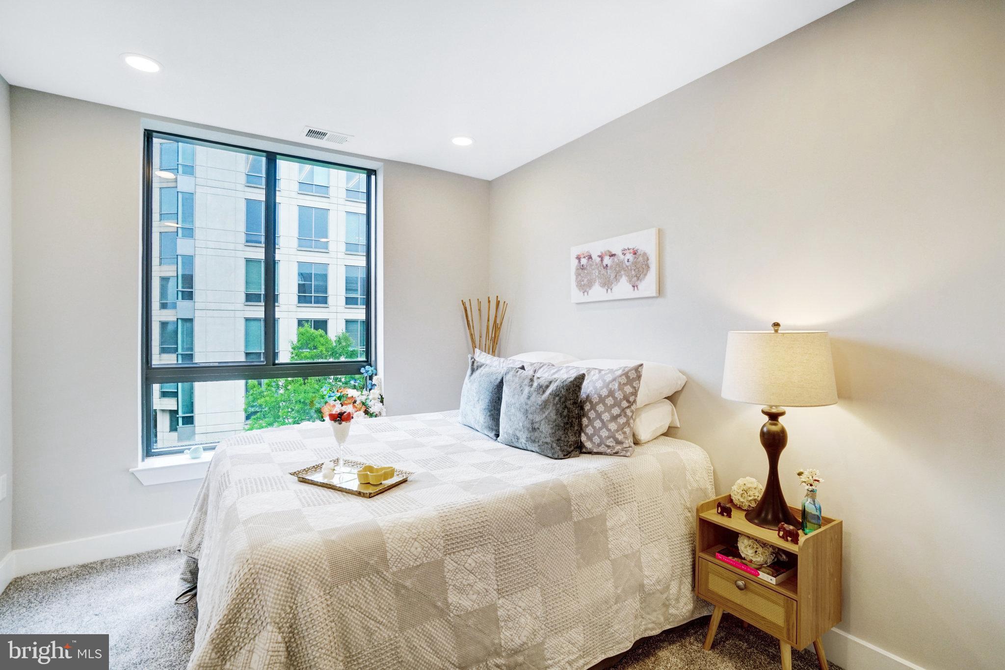 1200 N HARTFORD ST #502