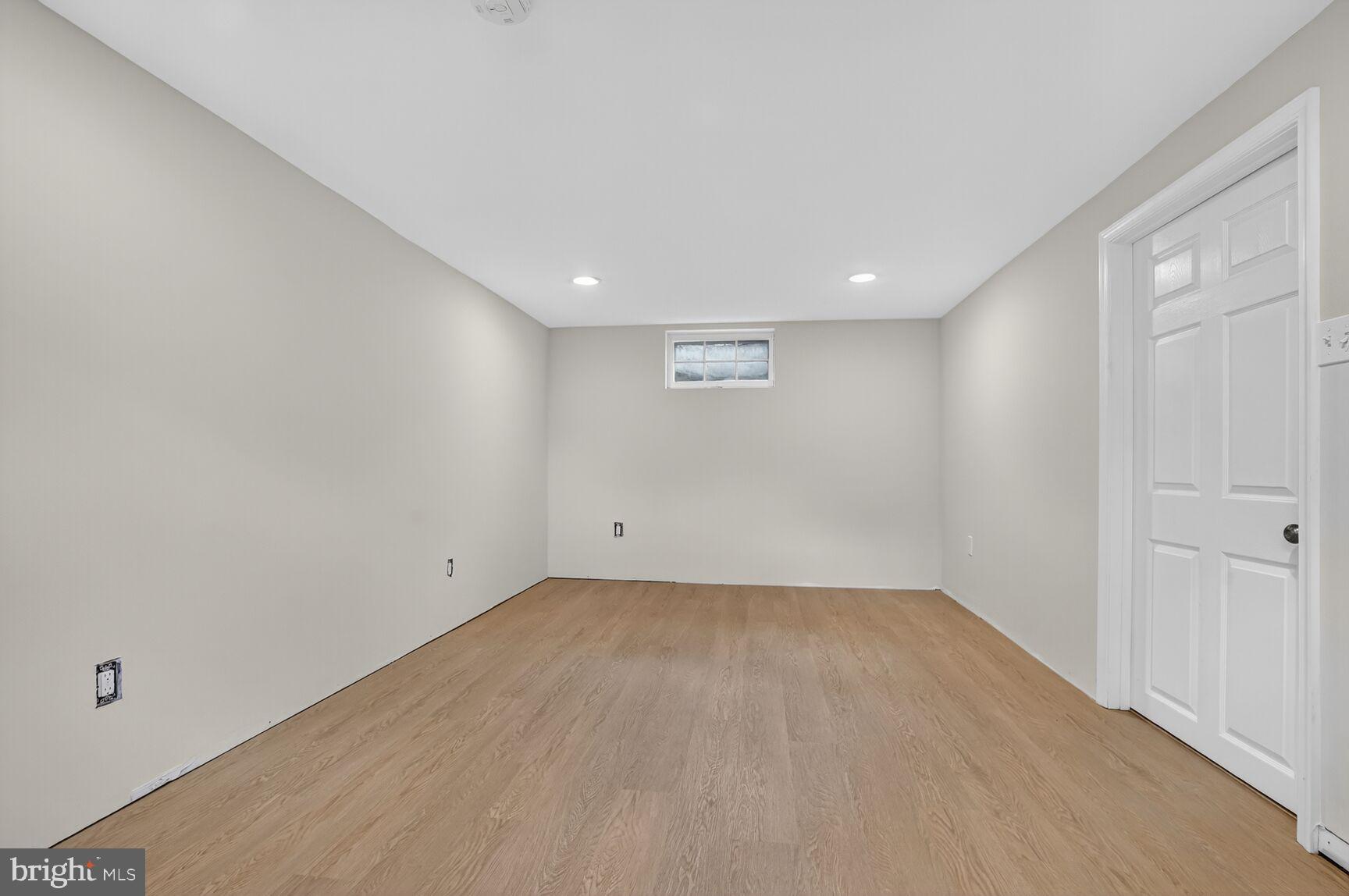 313 N GRANADA STREET