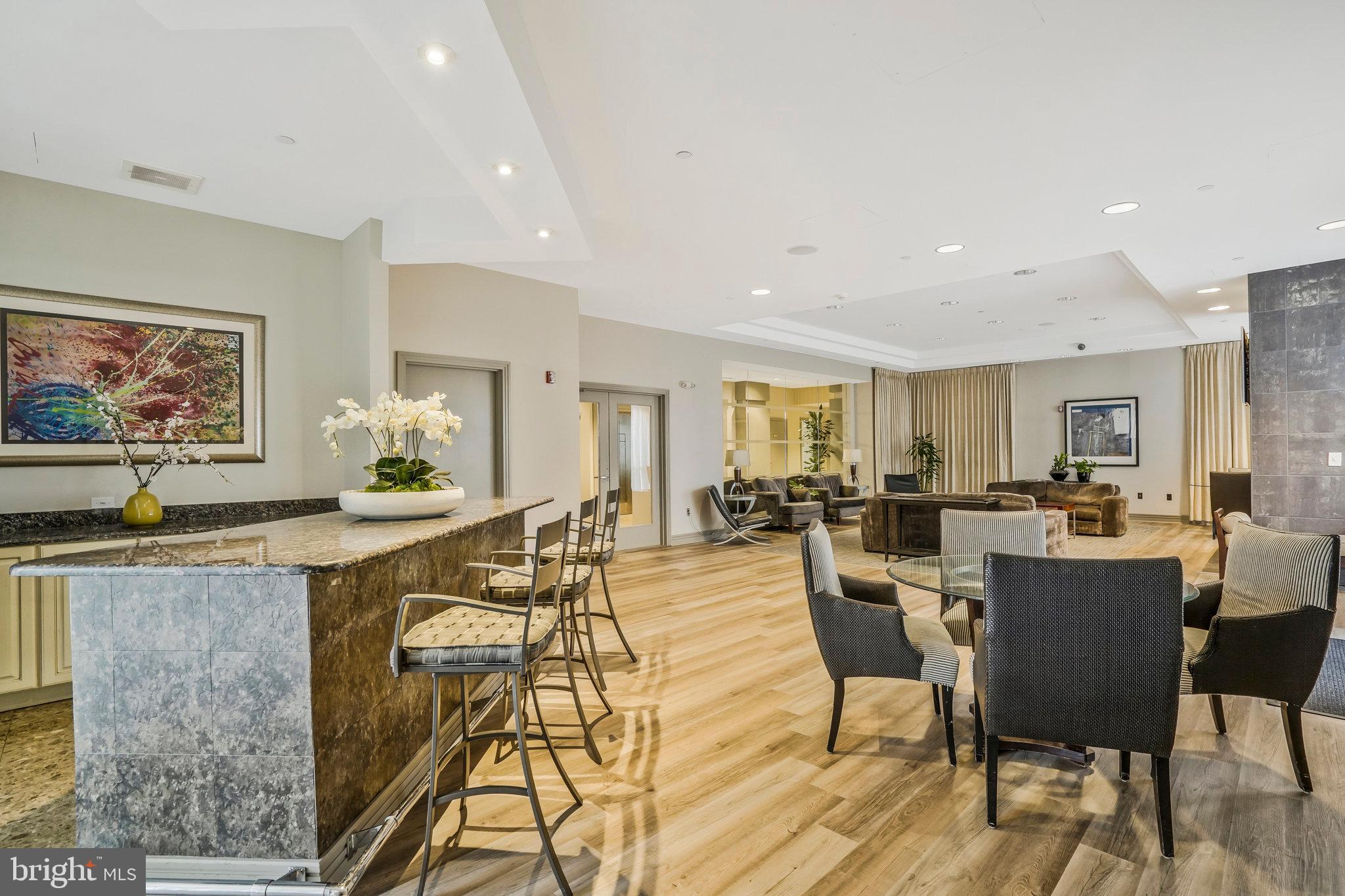 880 N POLLARD STREET 824