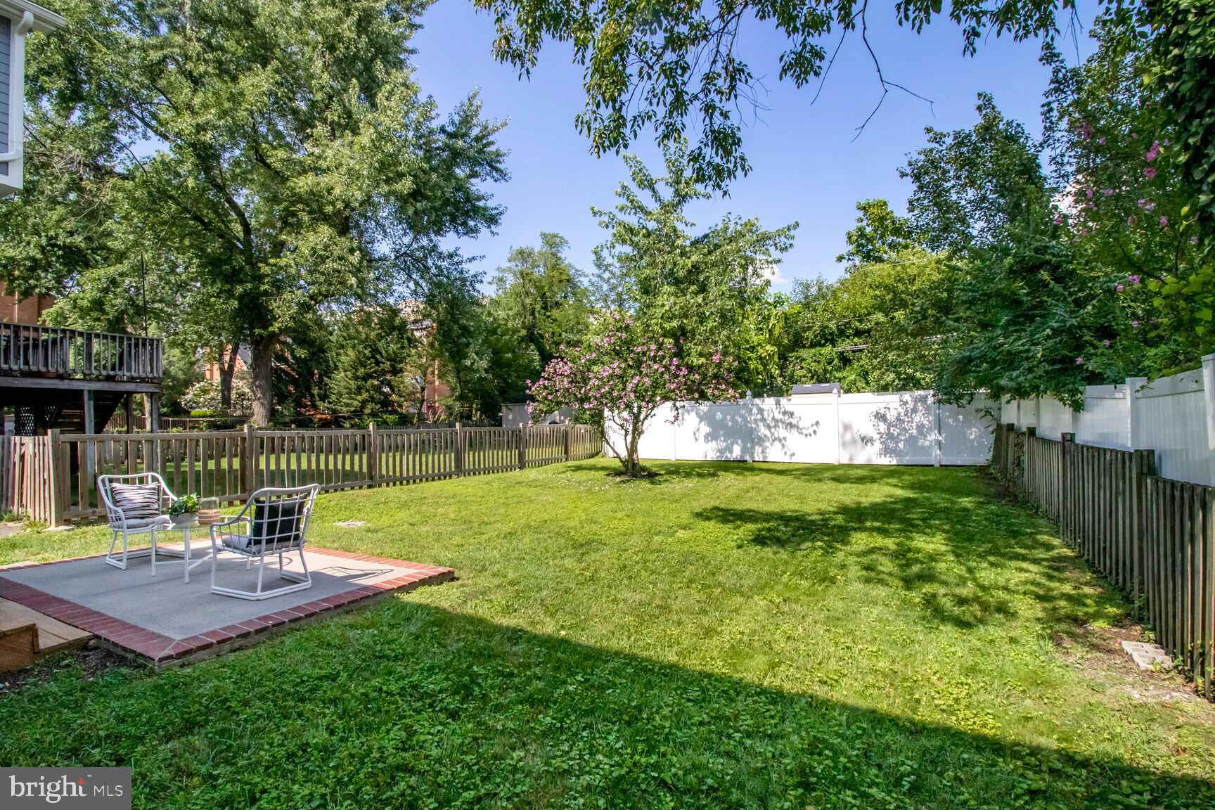 711 N WAKEFIELD STREET