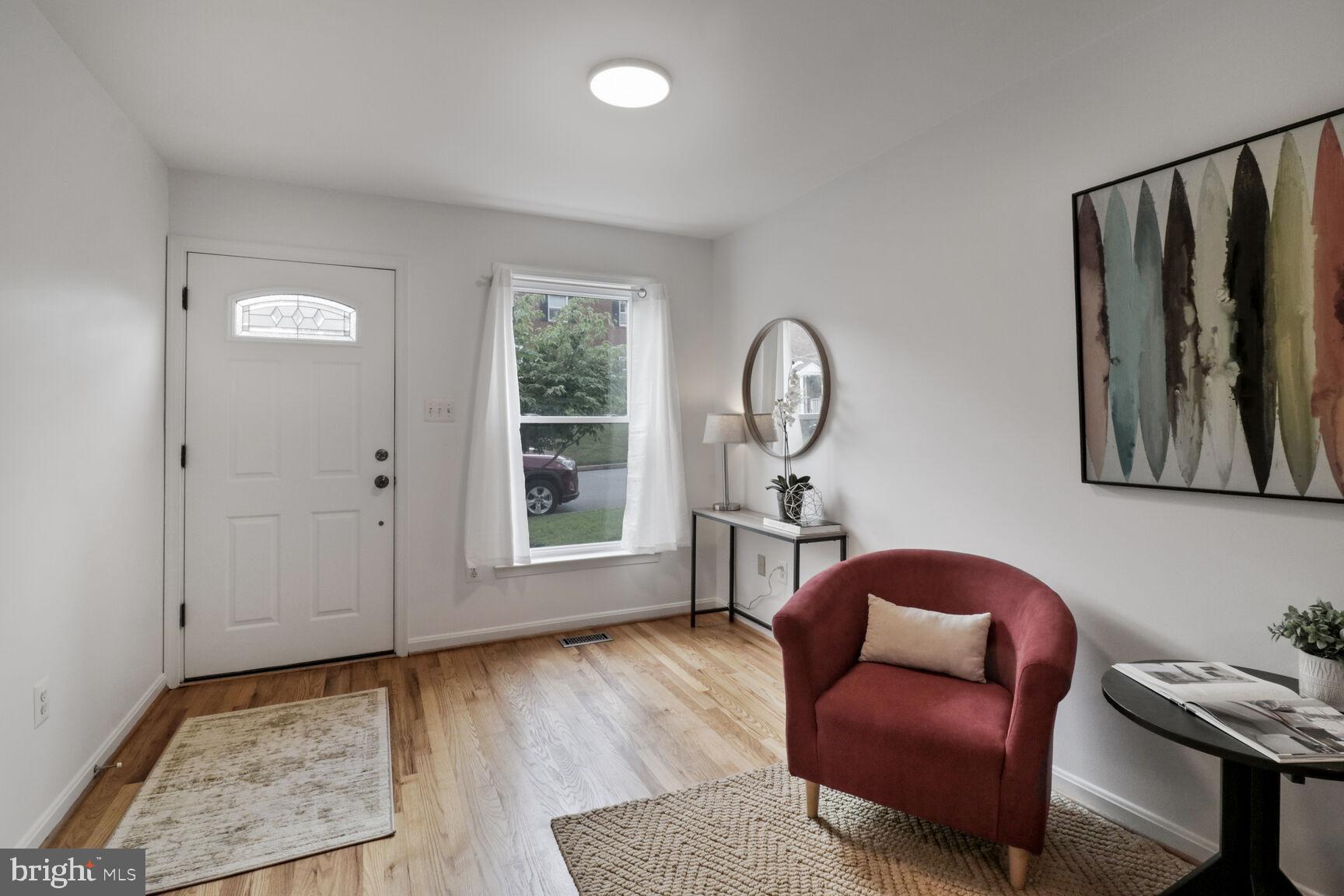 711 N WAKEFIELD STREET