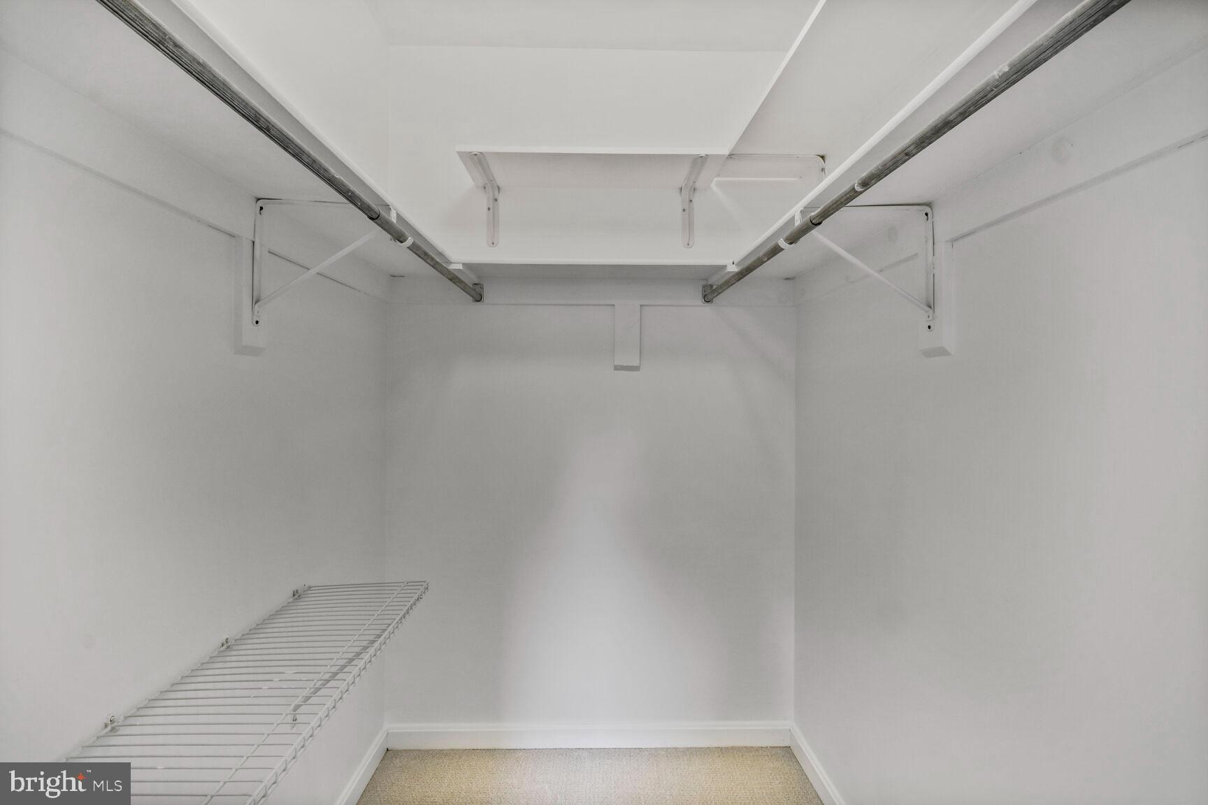 711 N WAKEFIELD STREET