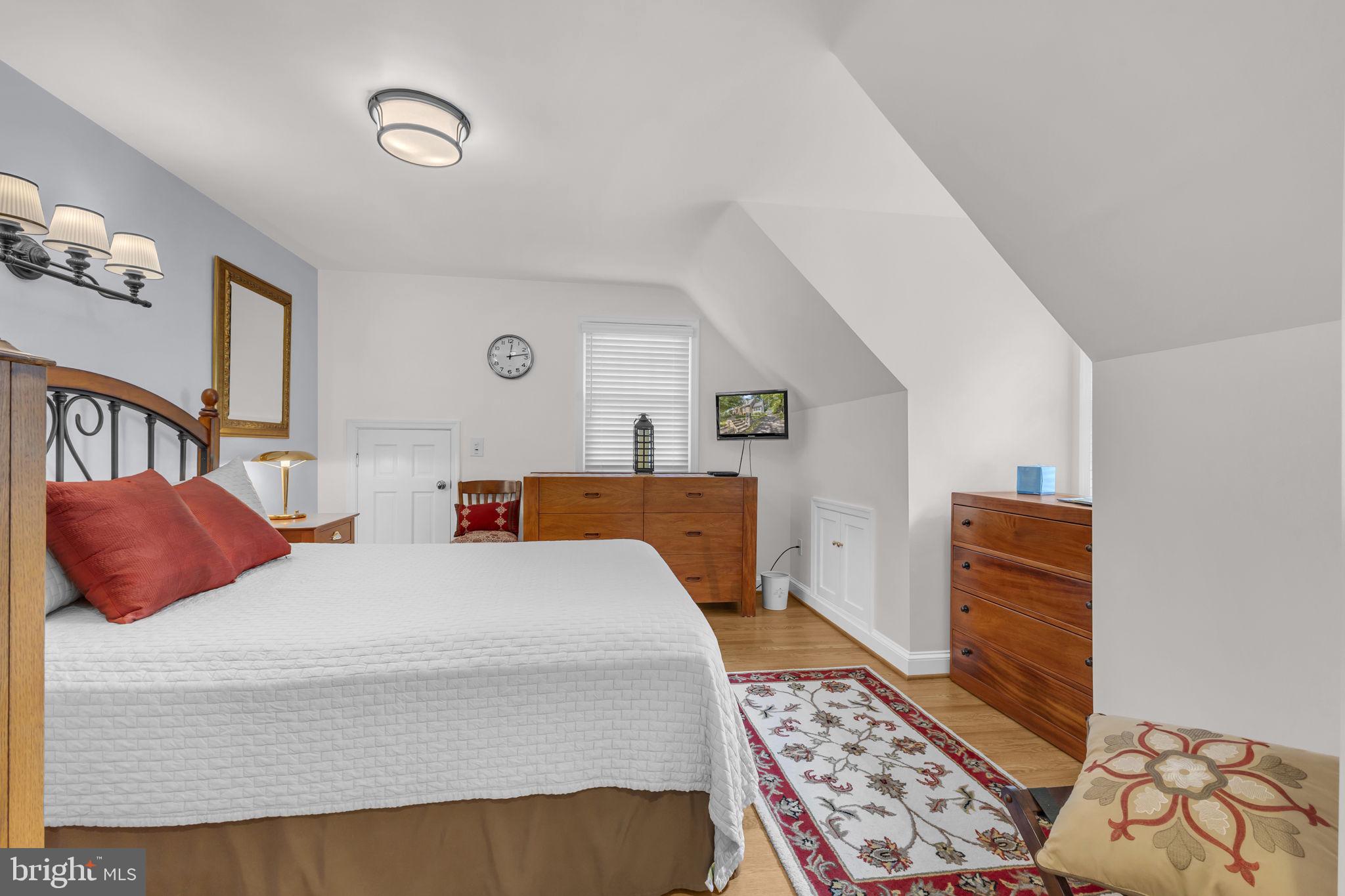 6223 LANGSTON BOULEVARD