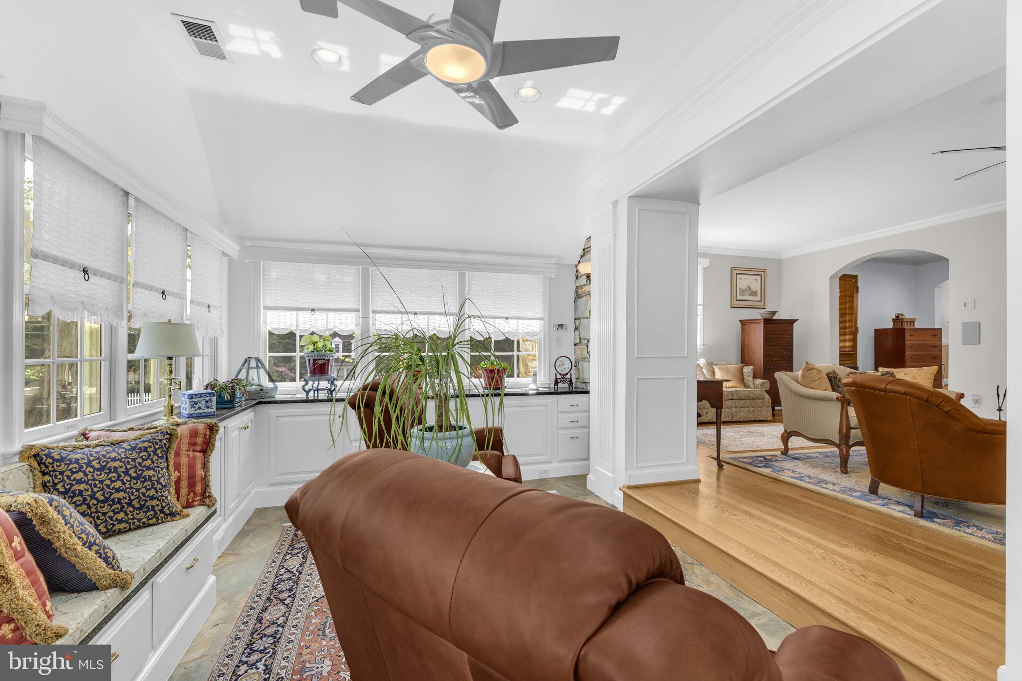 6223 LANGSTON BOULEVARD