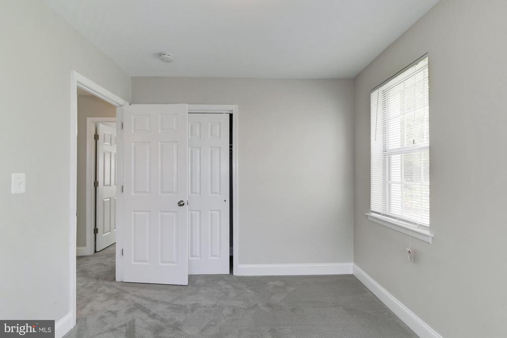 4626 28TH ROAD B S B