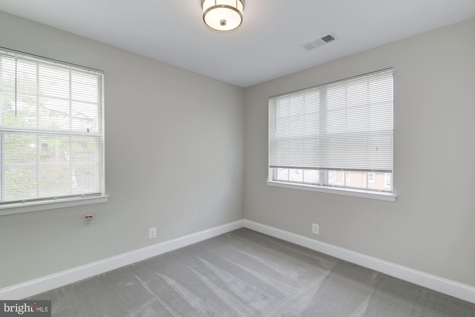 4626 28TH ROAD B S B