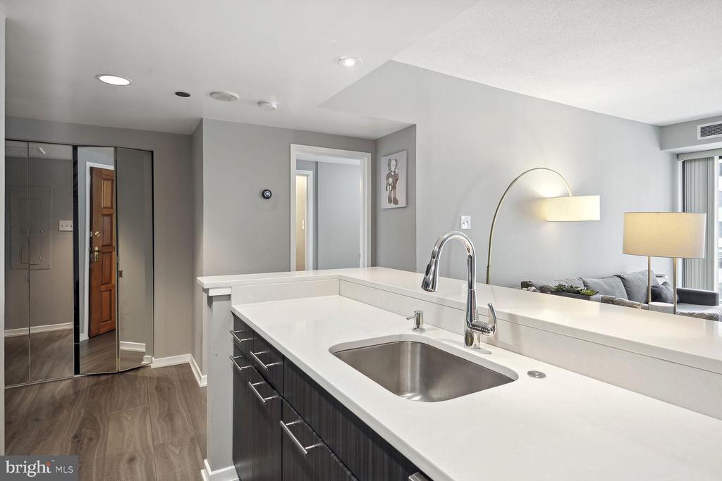 1530 KEY BOULEVARD 1219
