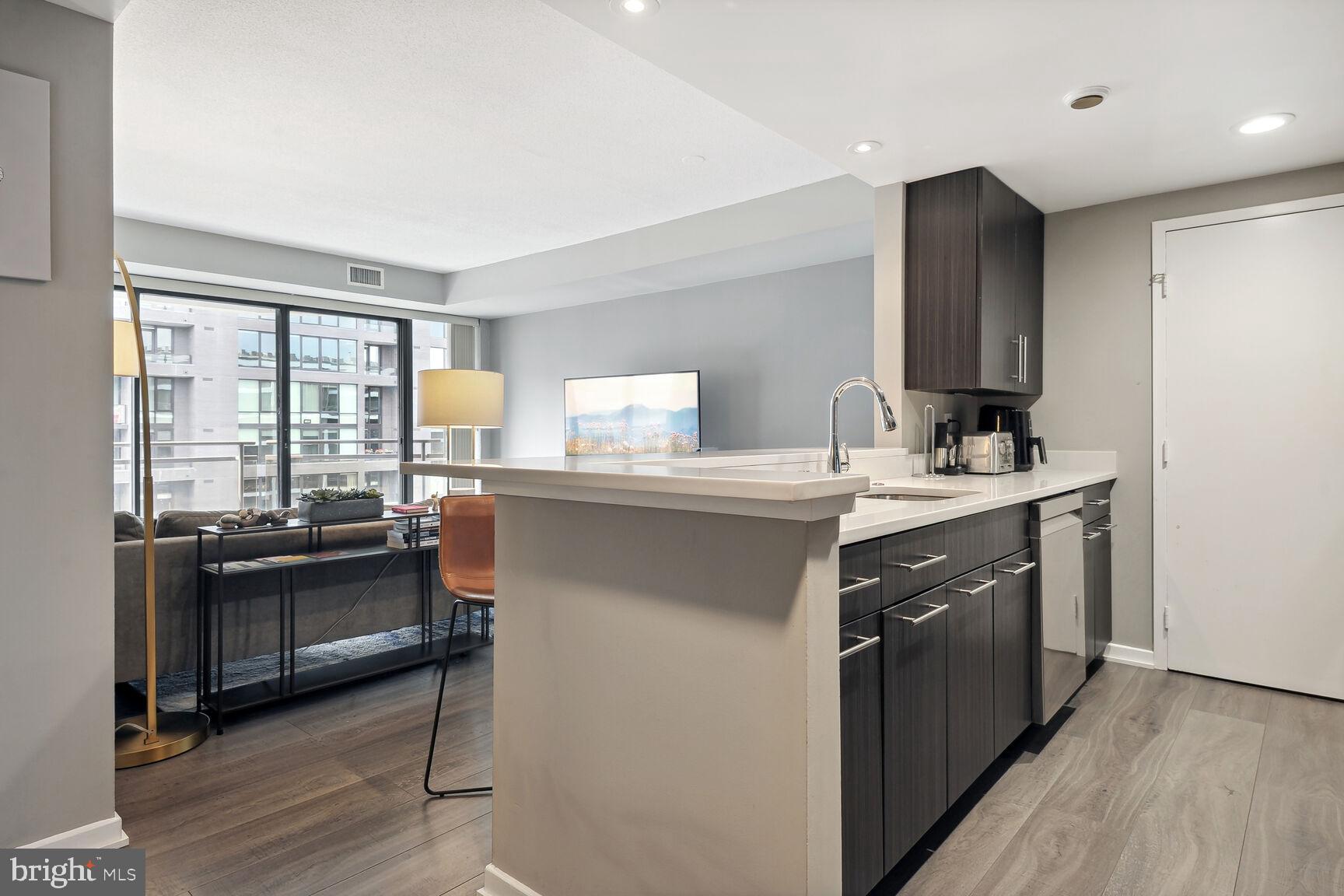 1530 KEY BOULEVARD 1219