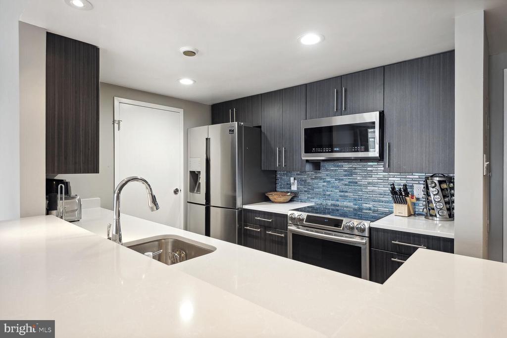1530 KEY BOULEVARD 1219