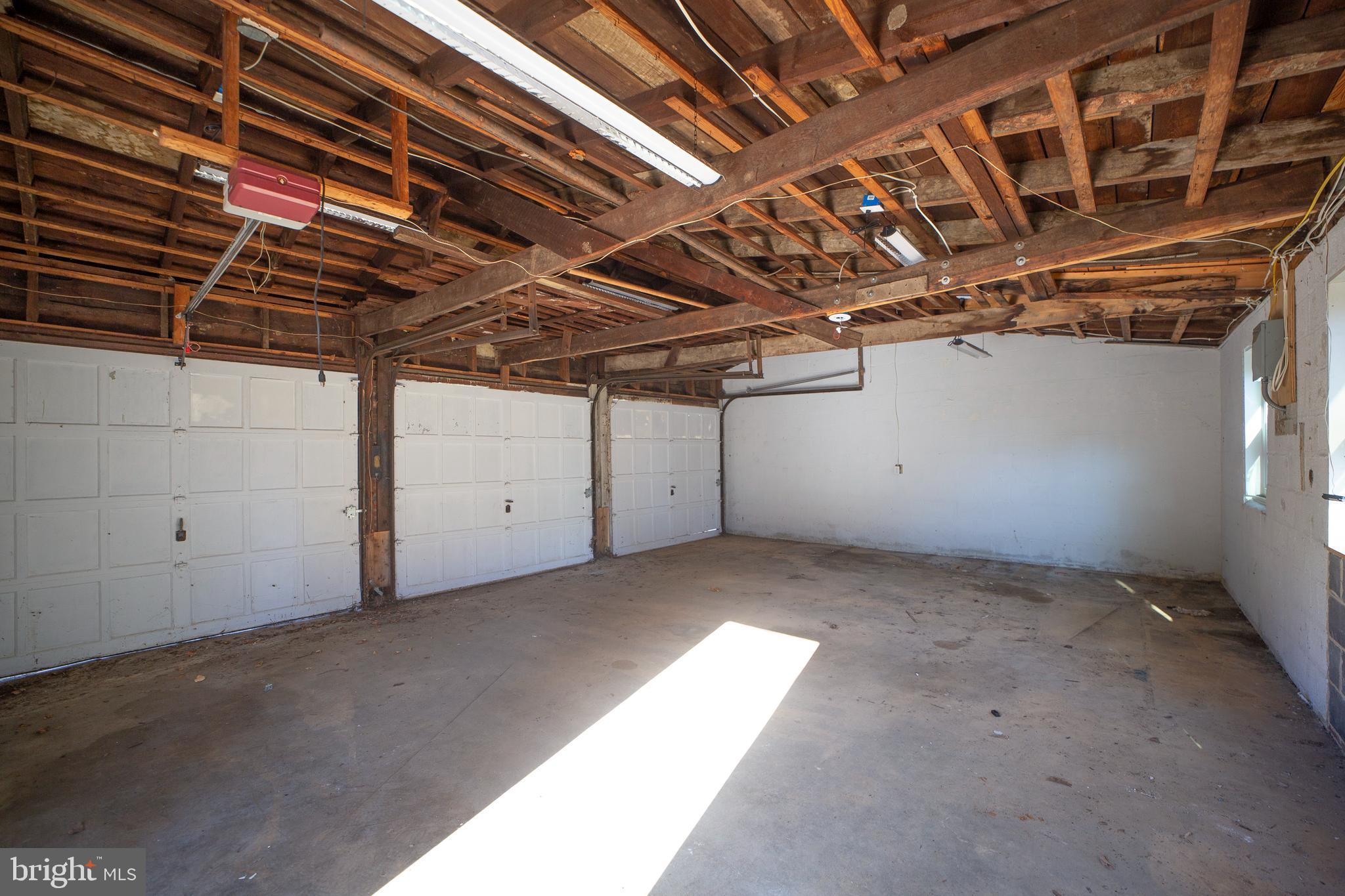 1726 N VEITCH STREET