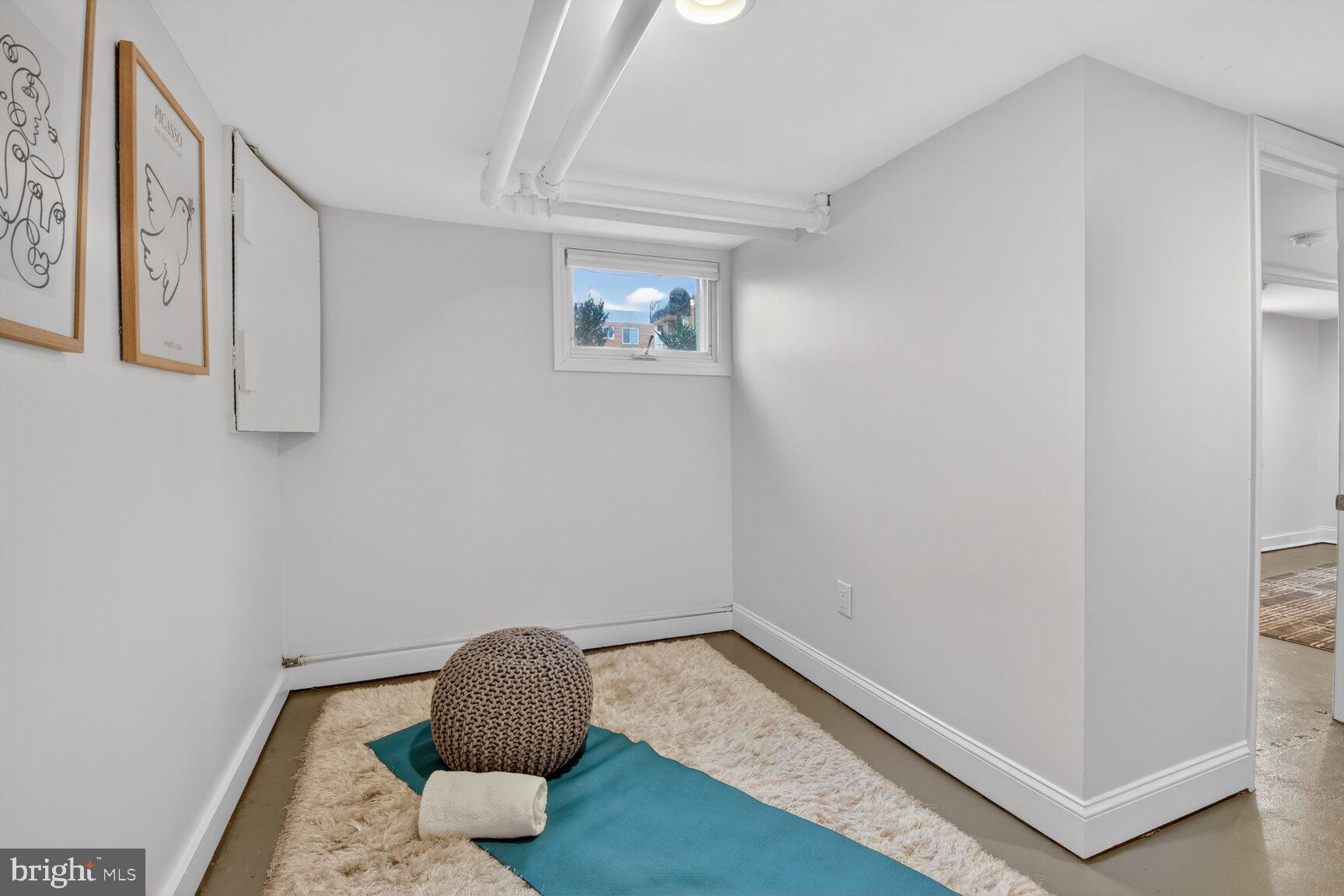 1726 N VEITCH STREET