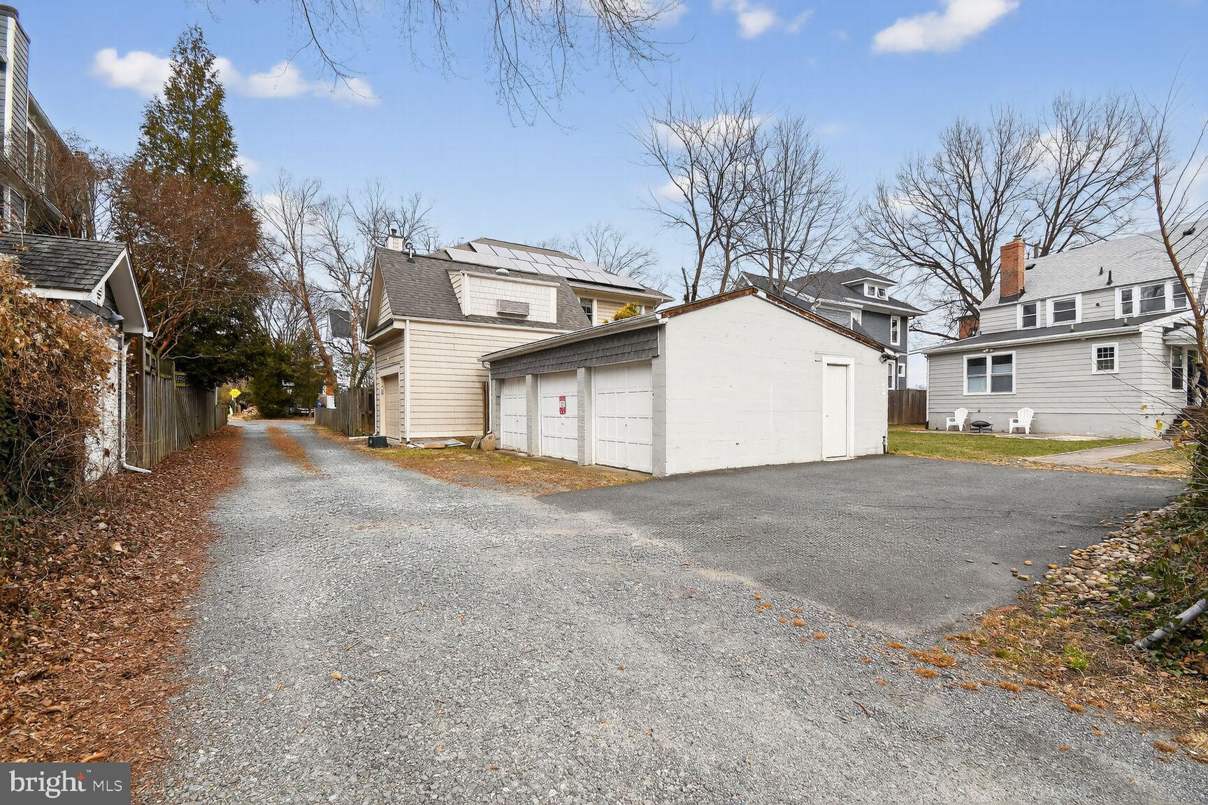 1726 N VEITCH STREET