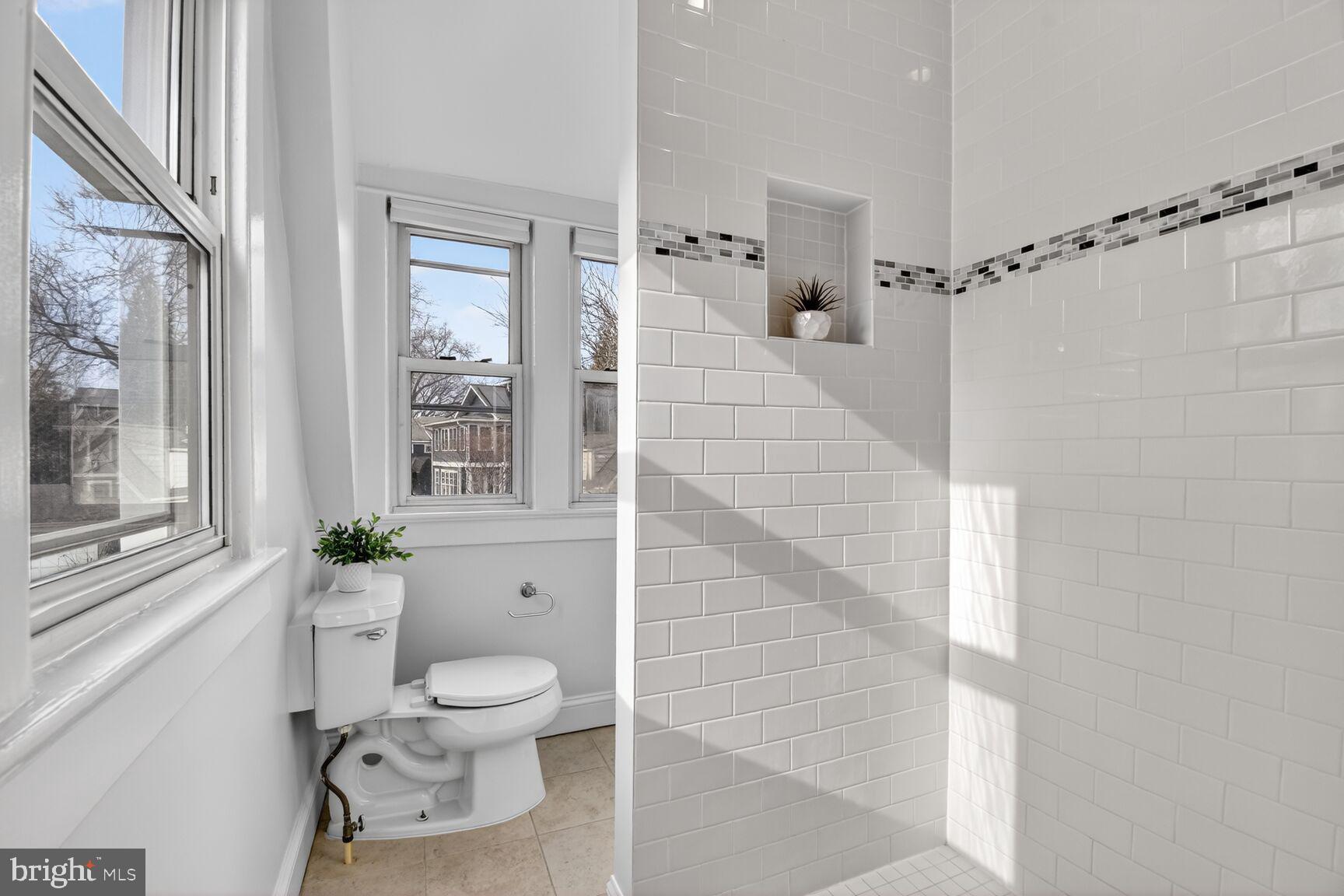 1726 N VEITCH STREET