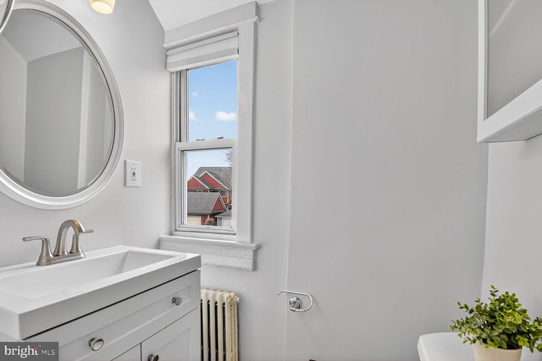 1726 N VEITCH STREET