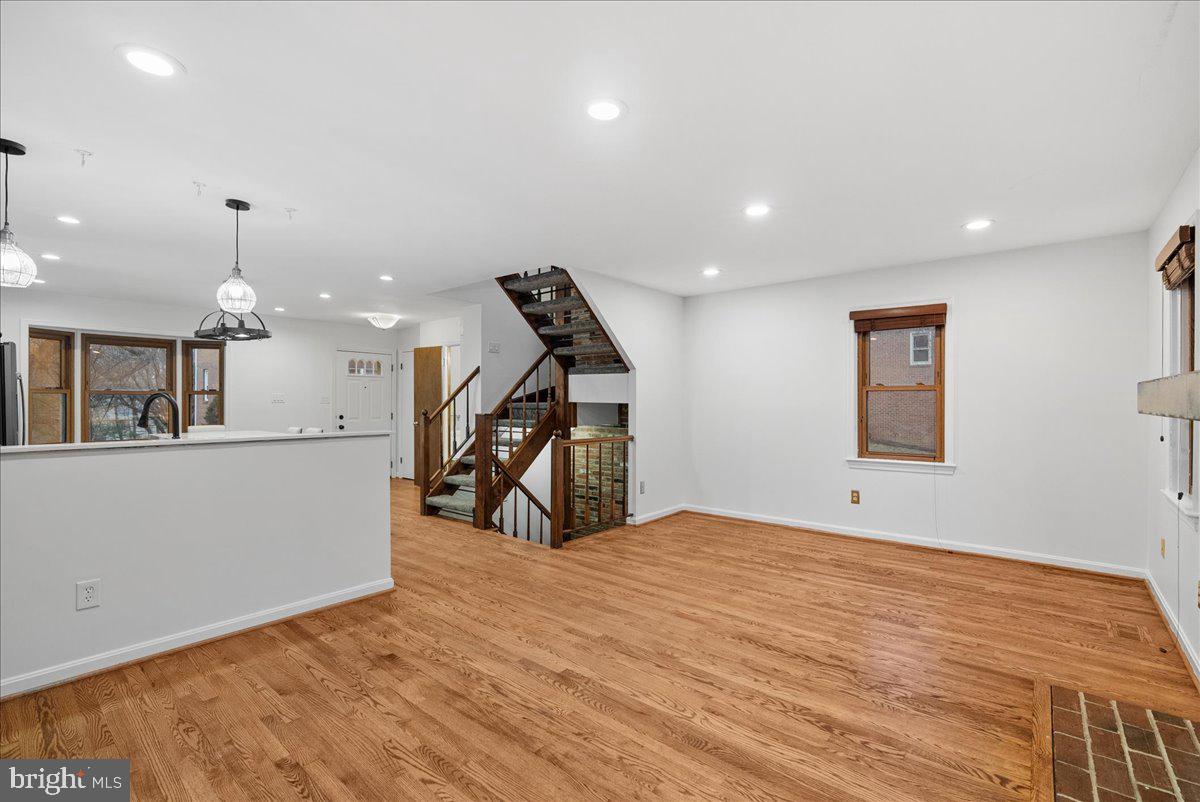 625 N ABINGDON STREET N