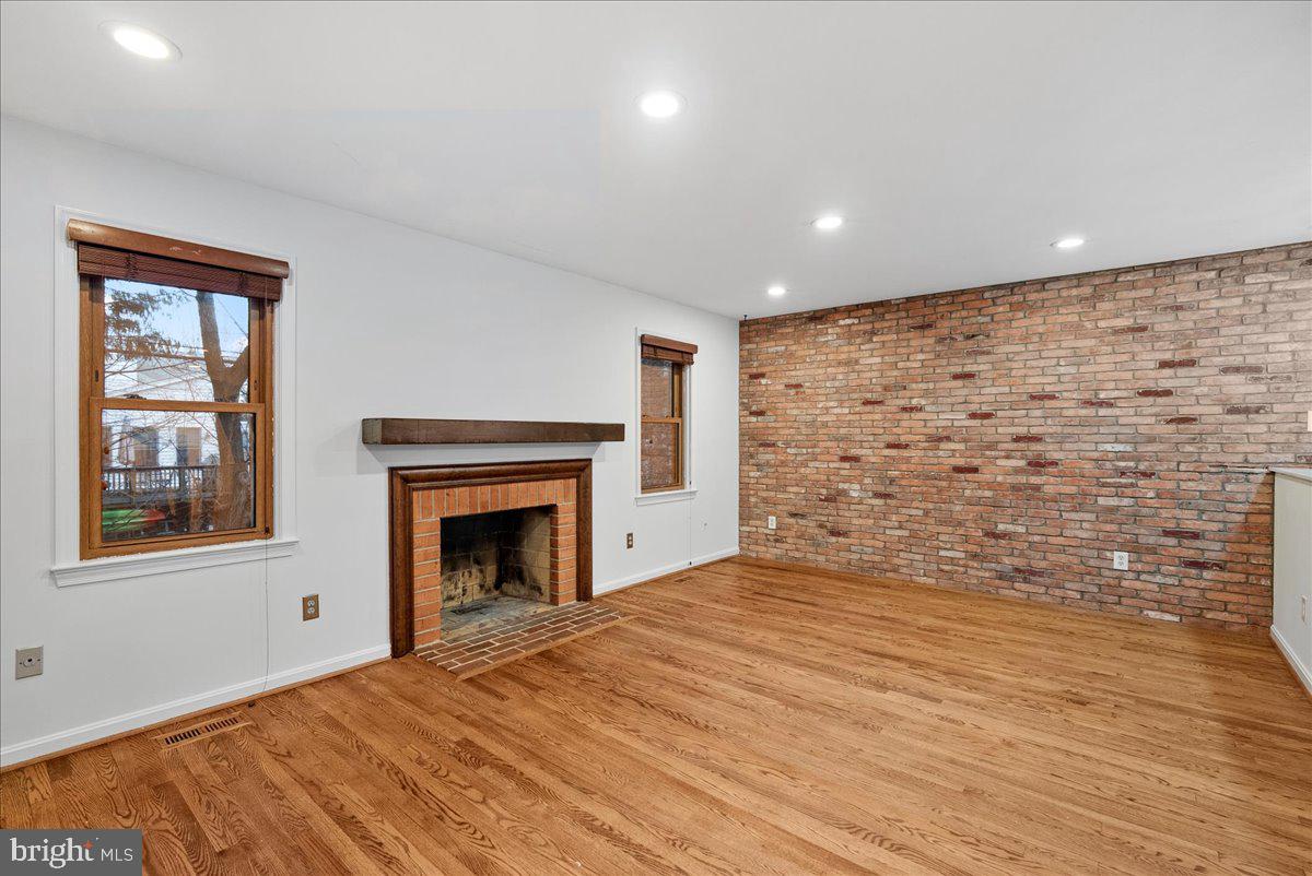 625 N ABINGDON STREET N