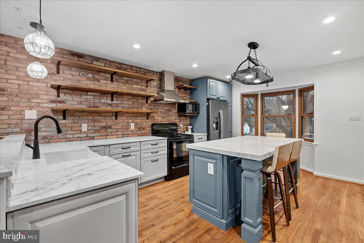 625 N ABINGDON STREET N