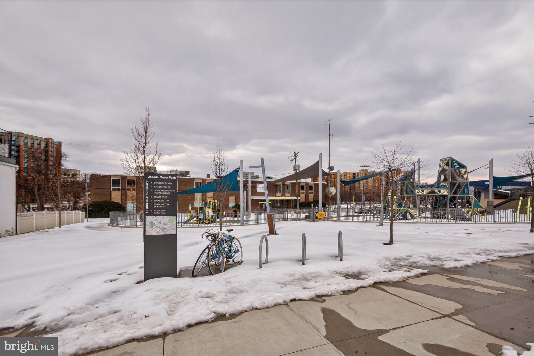 2800 S WAKEFIELD STREET A A