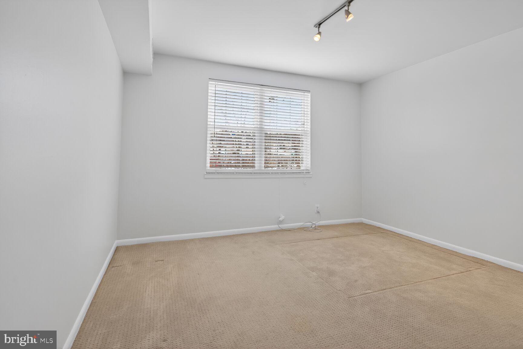 2800 S WAKEFIELD STREET A A