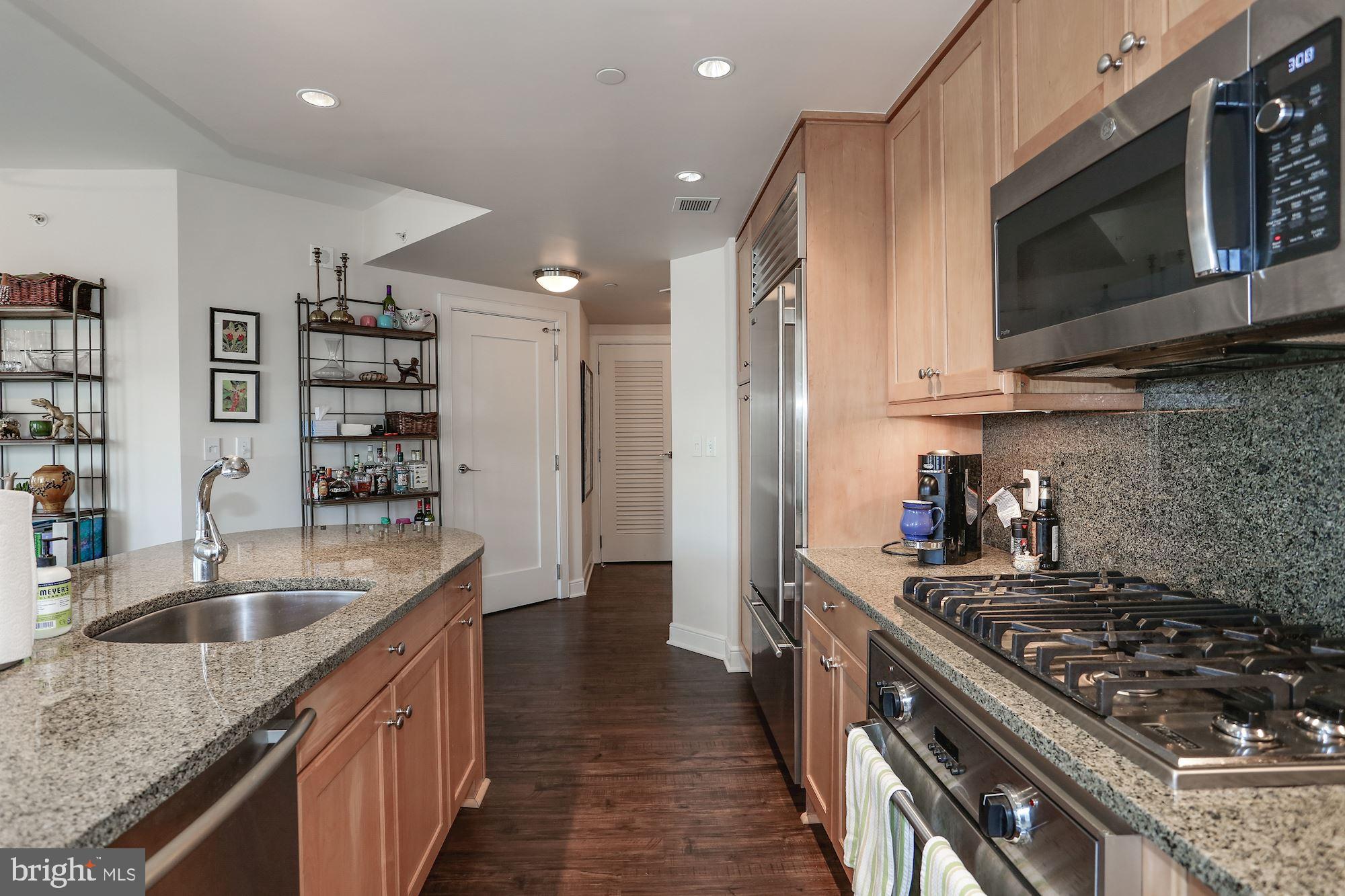 1111 19TH STREET N 1703