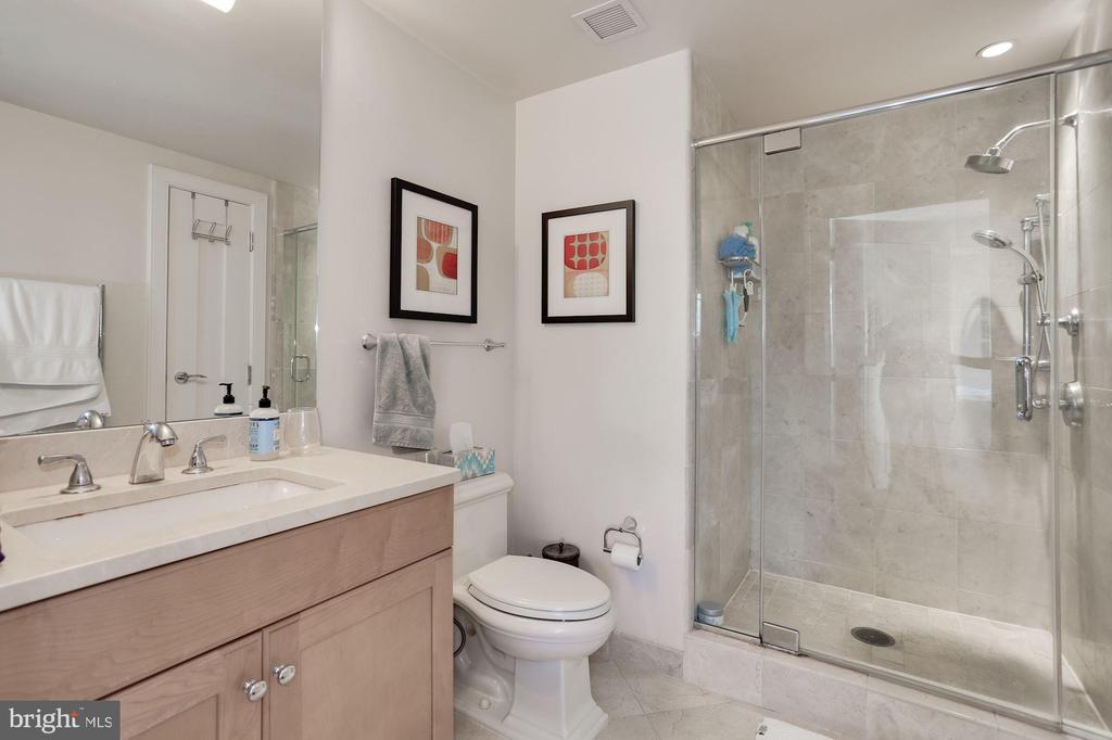 1111 19TH STREET N 1703