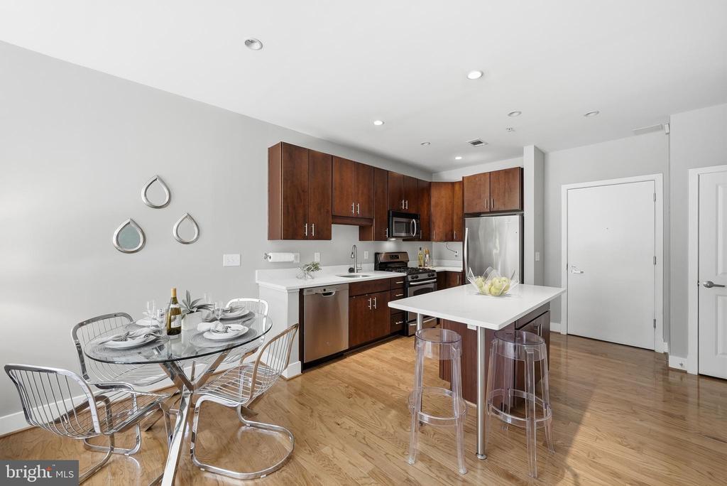 1800 WILSON BOULEVARD Unit: 105