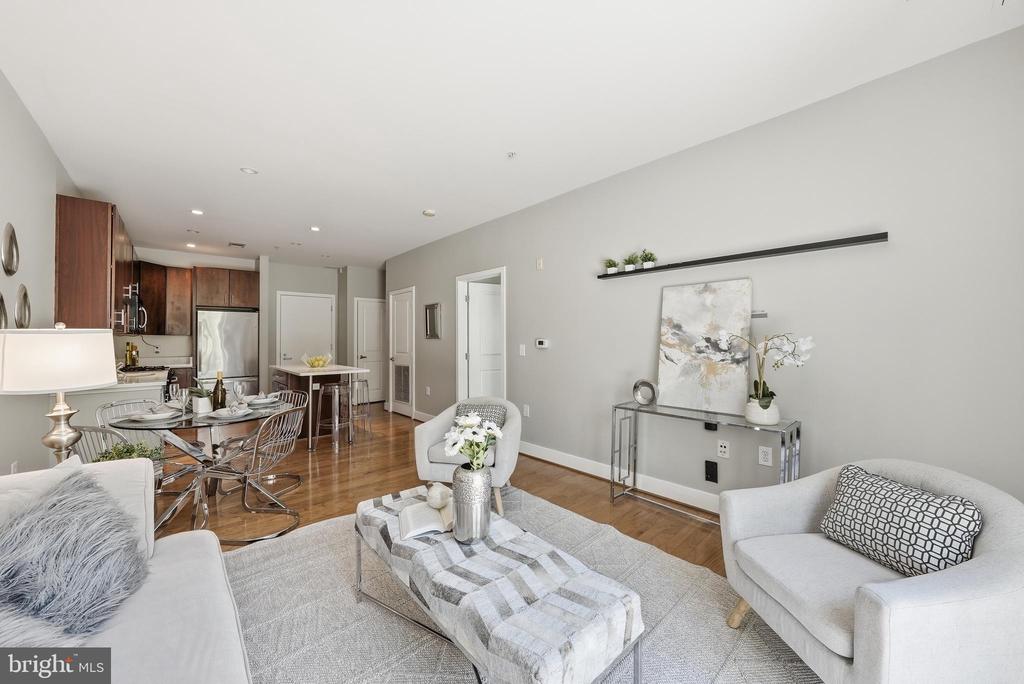 1800 WILSON BOULEVARD Unit: 105