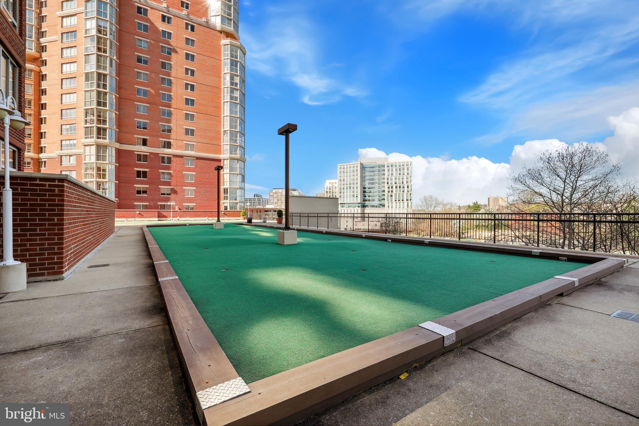 2121 Jamieson Ave #1208