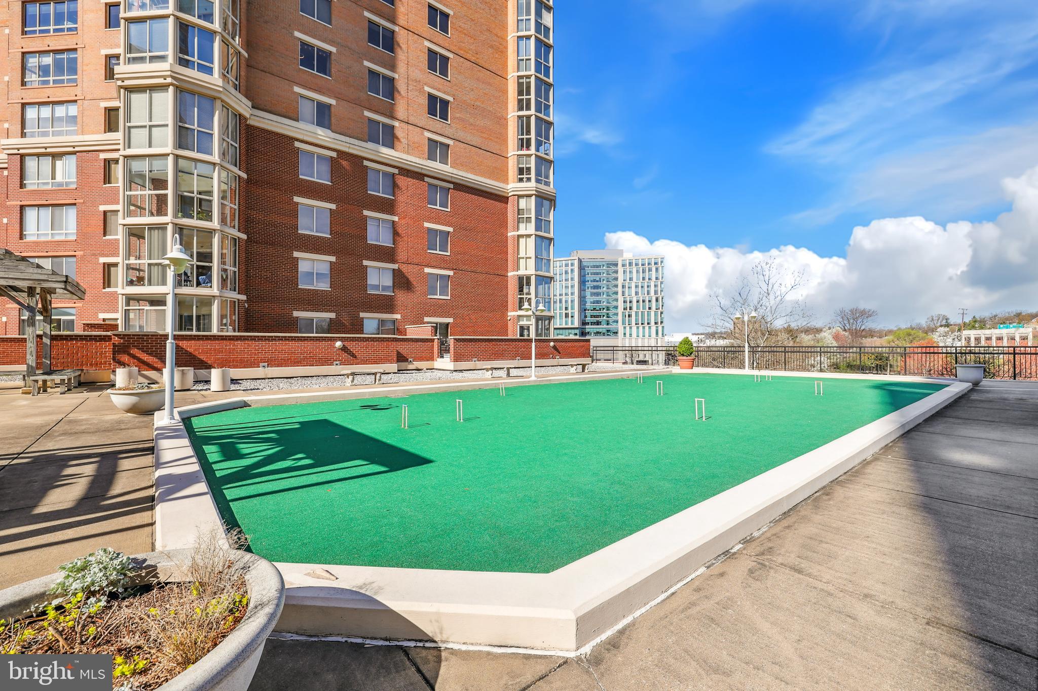 2121 Jamieson Ave #1208