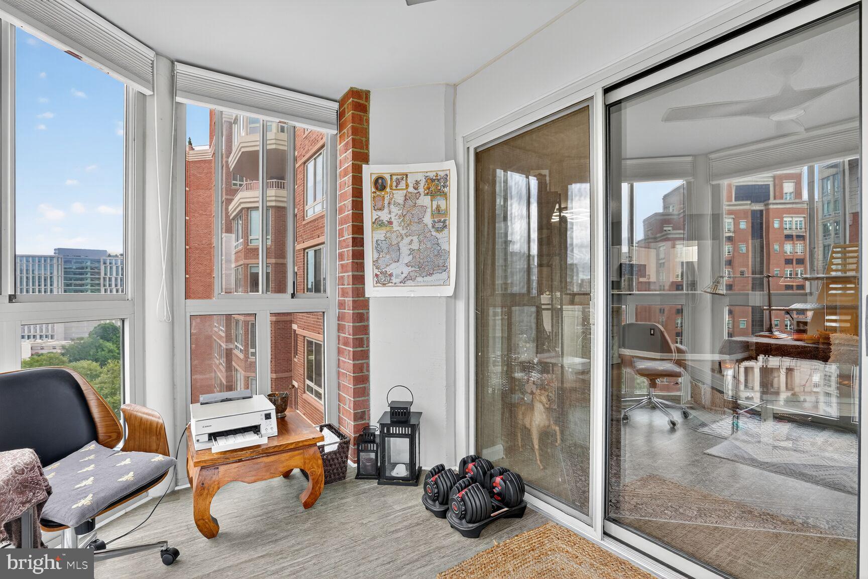 2121 Jamieson Ave #1208