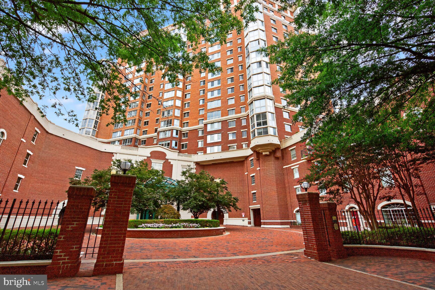2121 Jamieson Ave #1208