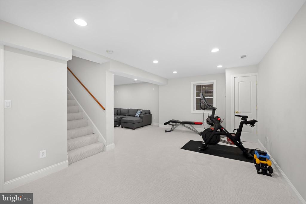 106 E MAPLE STREET