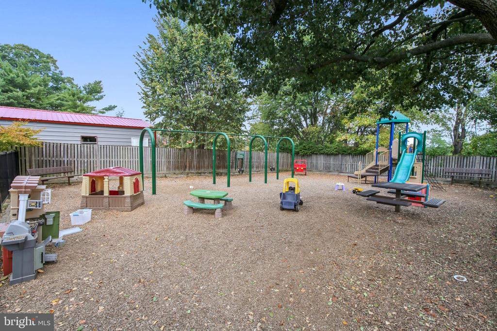 4908 29TH ROAD S